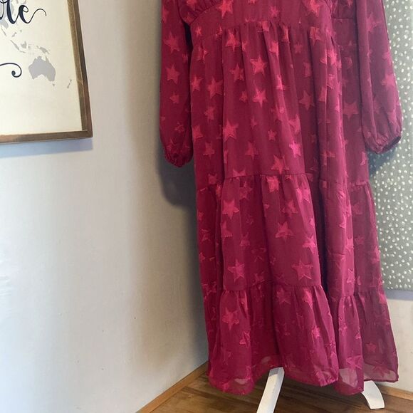 Torrid Maroon Midi Clip Dot Star Patterned Chiffon Tiered Pocketed Dress Size 2 - Picture 3 of 8